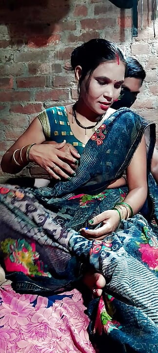 Desi hot bhabhi sex video newly married bhabhi Village
