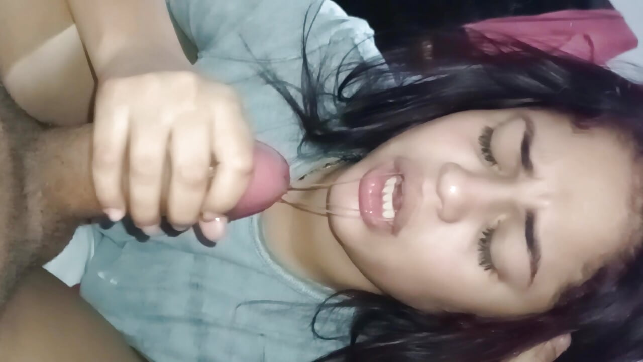 my stepbrother came from college and saw me wearing his favorite t-shirt so he makes suck and fuck til creampied me