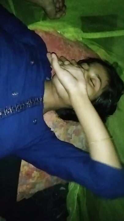 Village Bhabi first time fuked